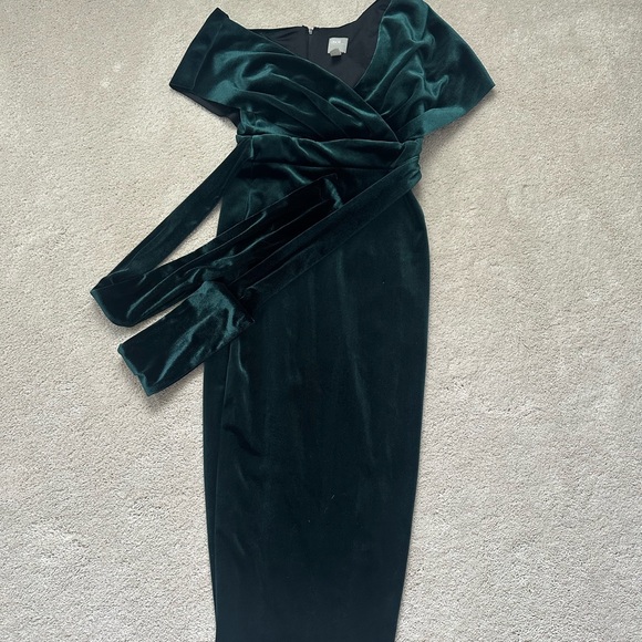 Worn Once Green Velvet ASOS dress - Picture 5 of 5